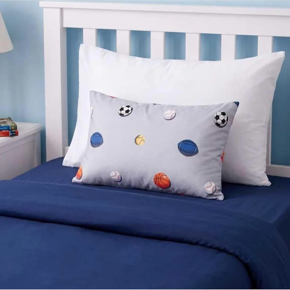 Sporty Star Kids Pillow + Pillowcase detail 1